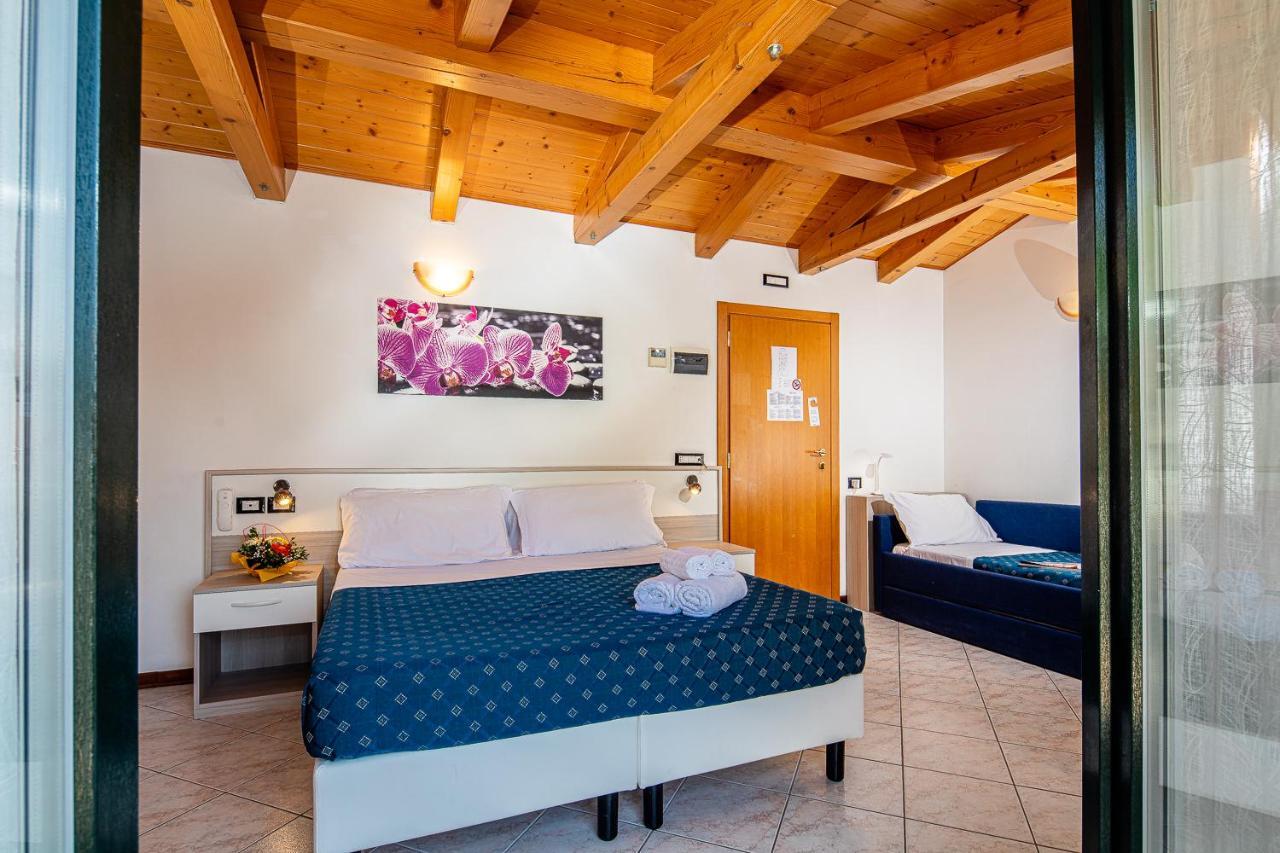 Hotel Orchidea Lignano Sabbiadoro Zewnętrze zdjęcie